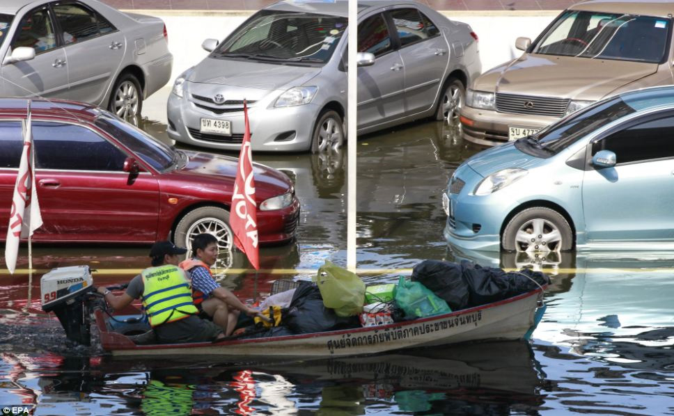 Наводнение в Таиланде разорит мировой автопром