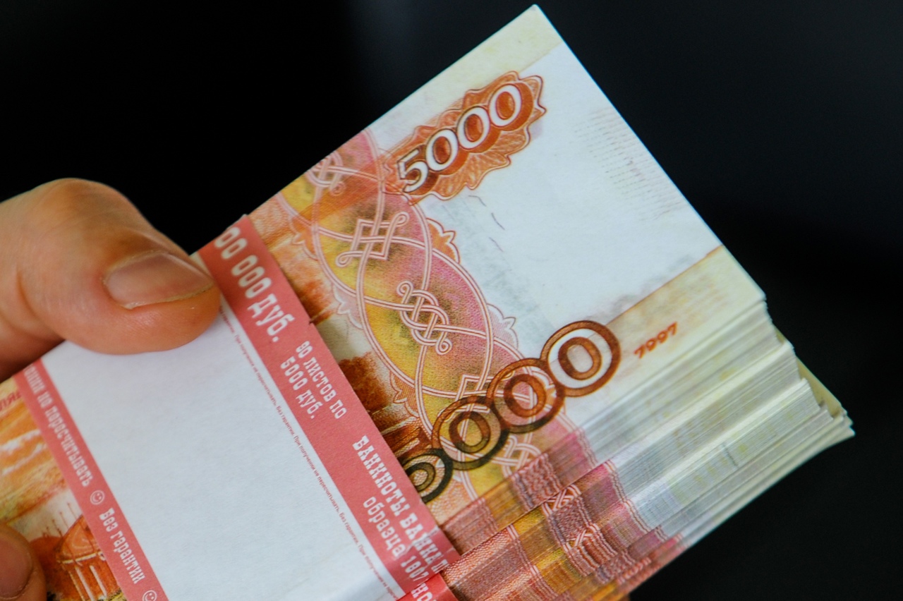 Зарплаты выше 100 тыс. рублей&nbsp;также готовы платить риелторам и программистам
