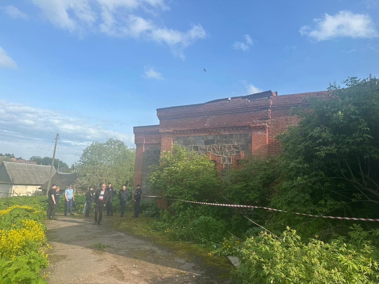 Заброшенное здание скотобойни в деревне Терпилицы Ленинградской области