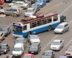 ГИБДД: Новые инициативы московской мэрии запутают водителей