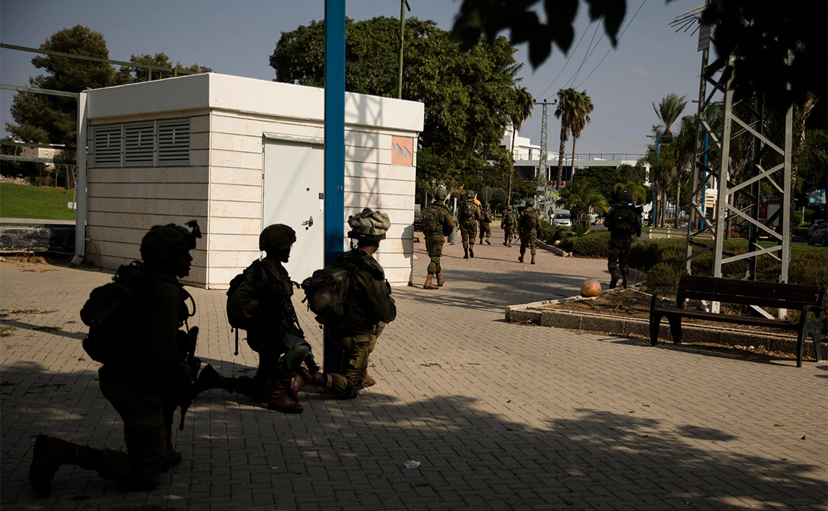 Amir Levy / Getty Images