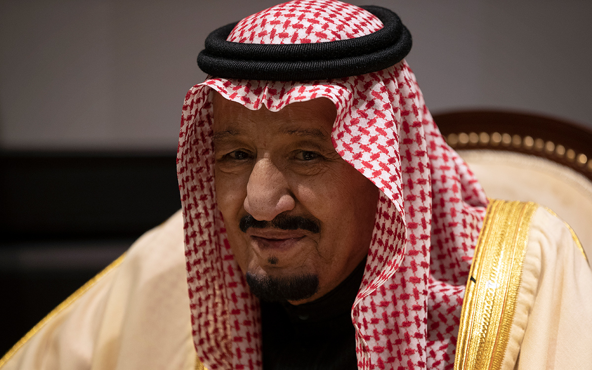 Саудовский король вышел из больницы после смены батареи кардиостимулятора