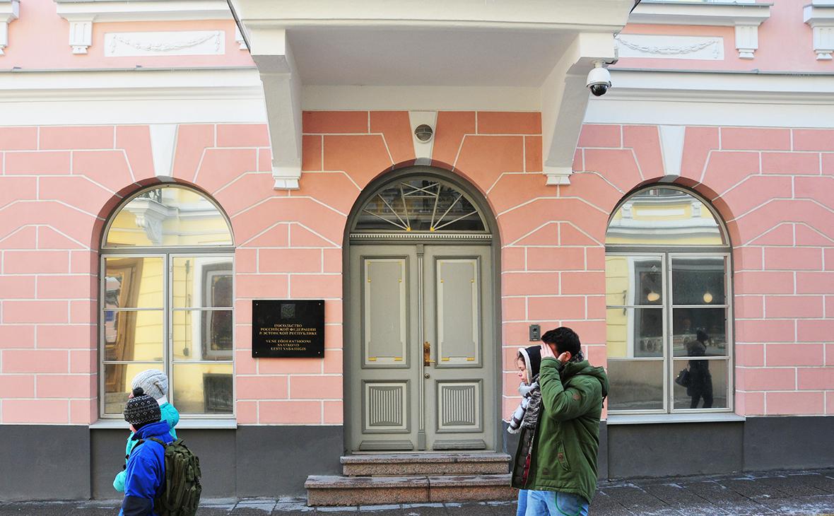 Вид на посольство России в Эстонии