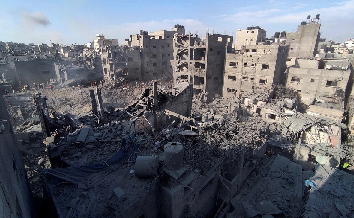 Abed Sabah / Reuters