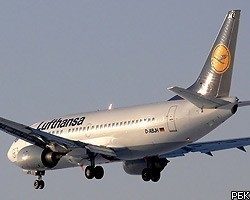 Авиакомпания Lufthansa отменила две трети рейсов