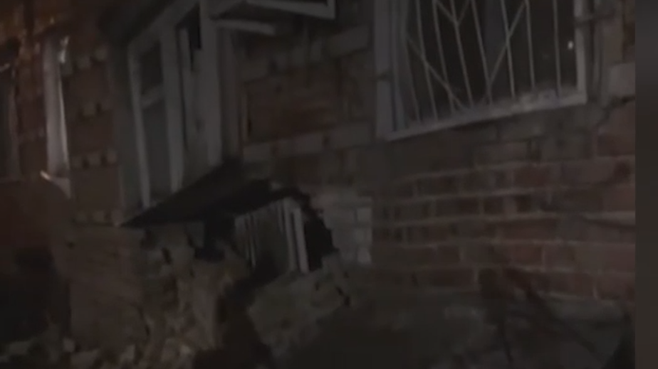 В Ростове обрушилась стена пятиэтажного жилого дома