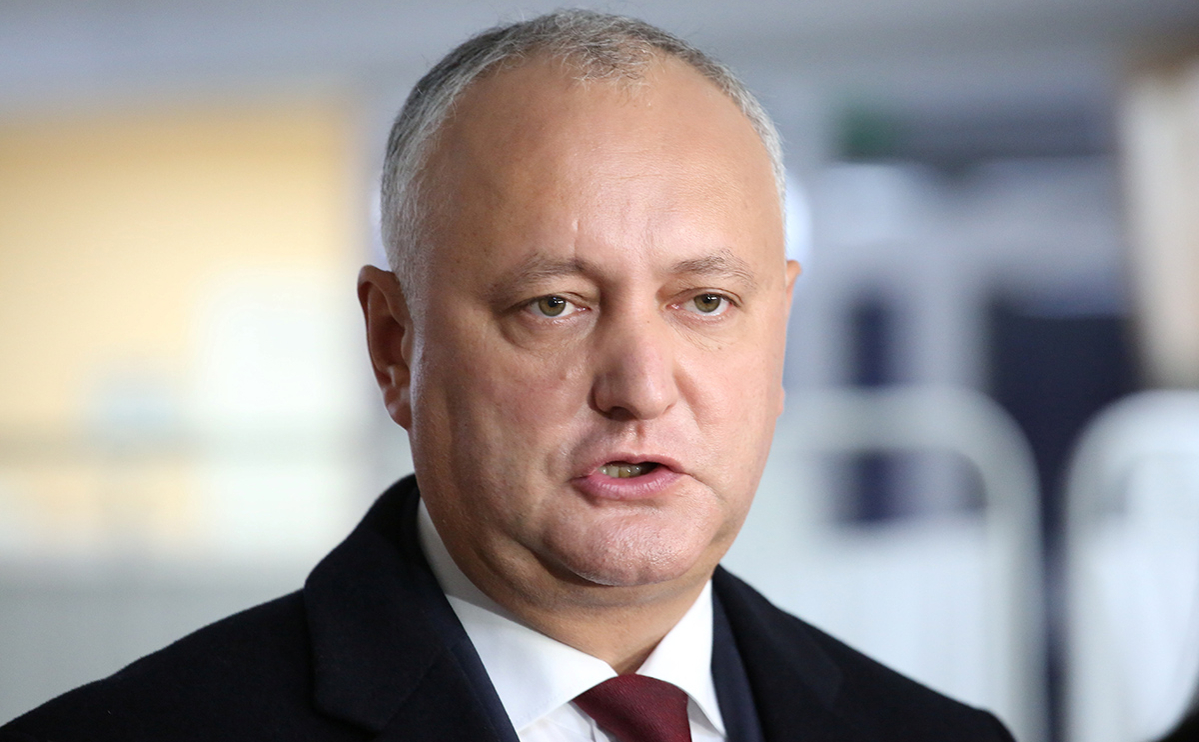 Додон счел играми Запада получение Молдавией статуса кандидата в ЕС