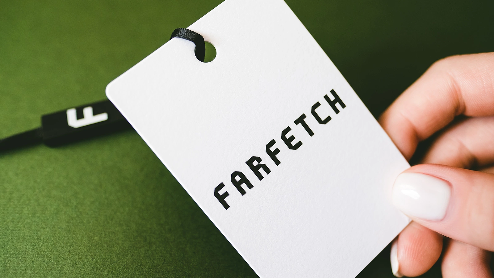 Маркетплейс Farfetch стал снова доступен для россиян