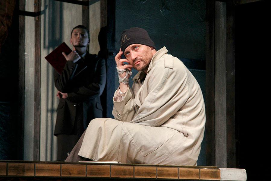 Анатолий Белый в спектакле &laquo;Мастер и Маргарита&raquo; Януша Сасса, МХТ, 2011 год