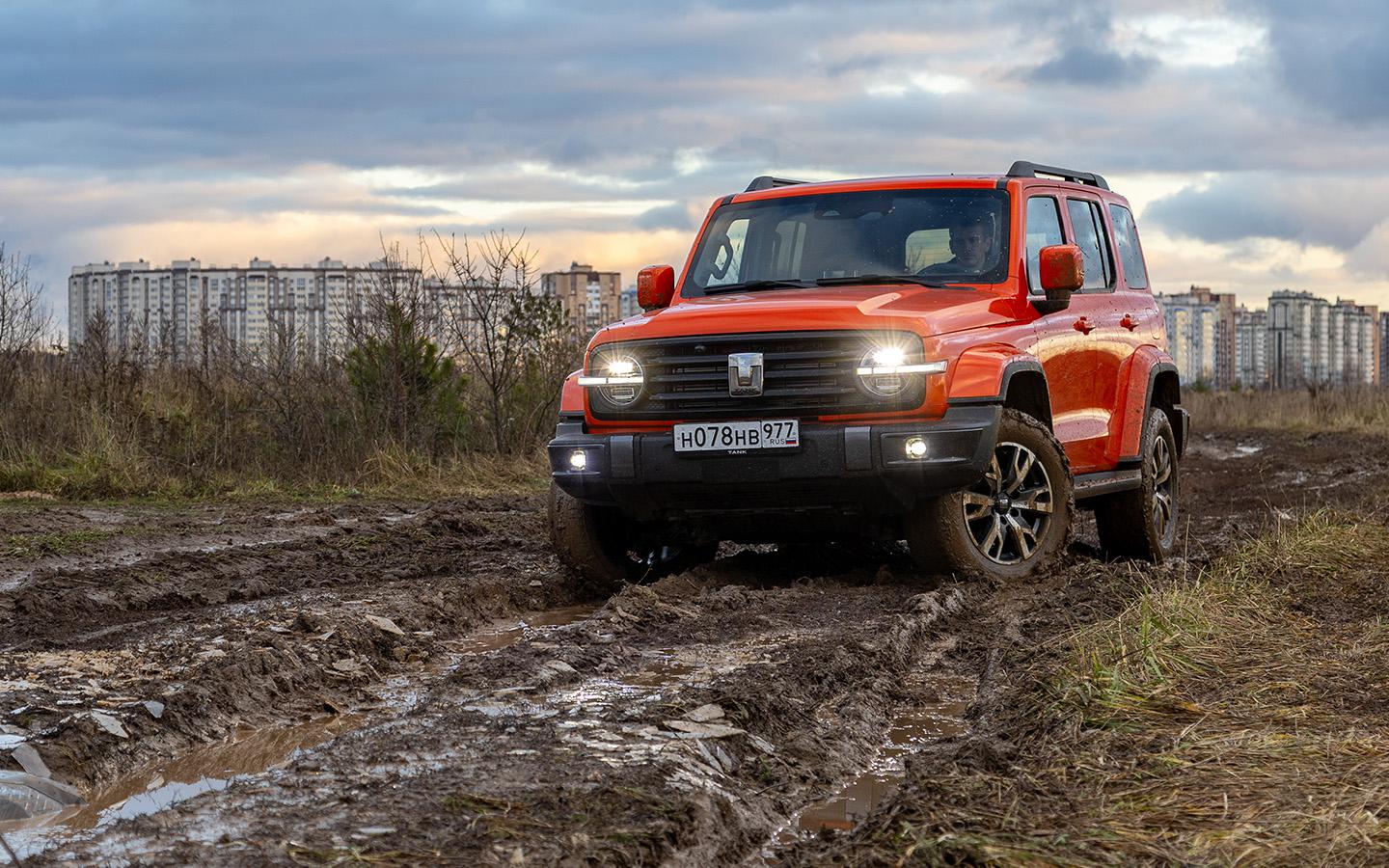 Считаем обновки. Тест-драйв Tank 300 после рестайлинга