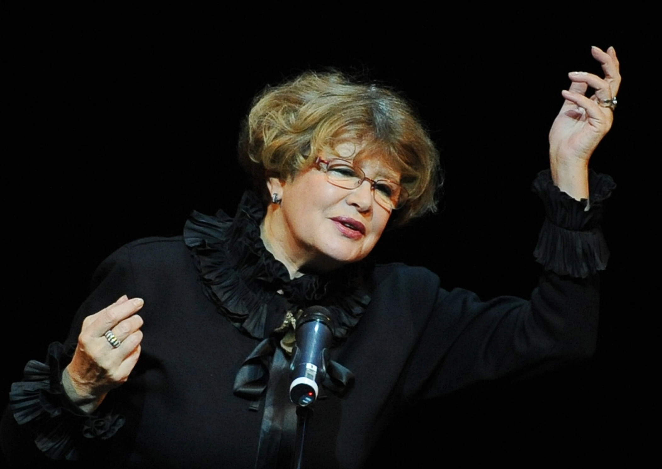 Марина Неелова в 2010 году