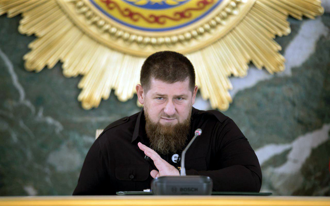 Кадыров назвал бредом «зловещие вышки 5G» и «массовое чипирование людей»