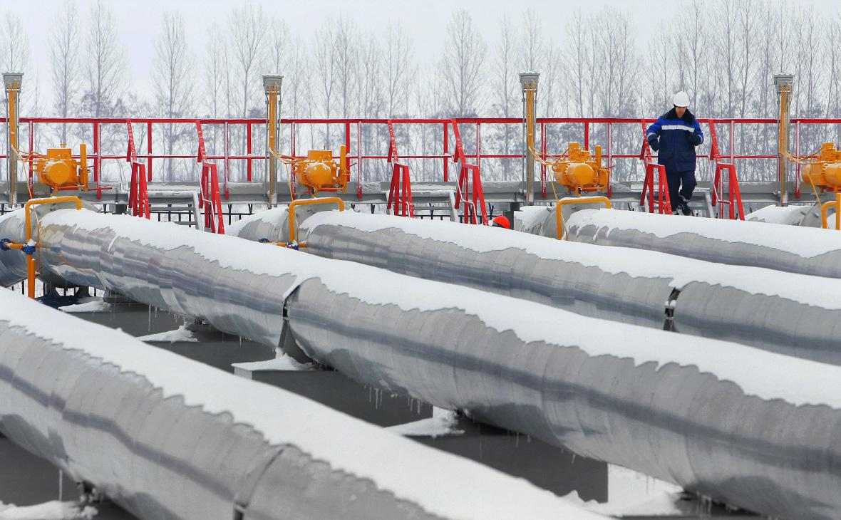 Газпром вновь сократил прокачку газа через Украину