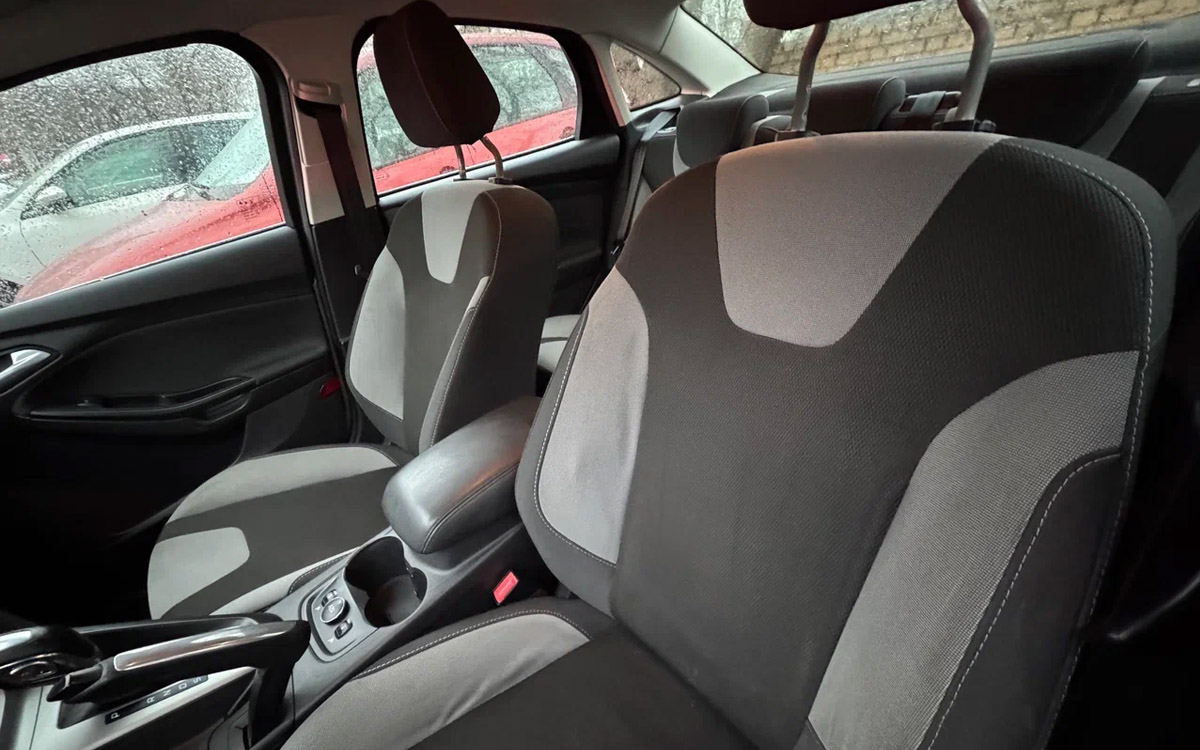 Ford Focus седан