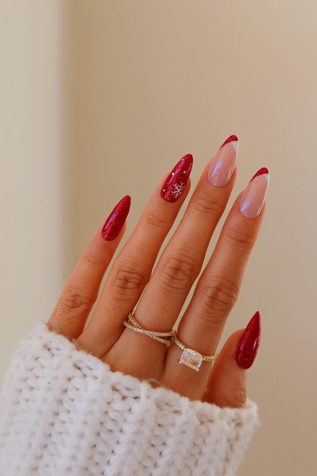 Длинные ногти позволяют использовать сложные дизайны