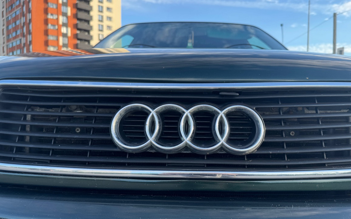 Владелец утверждает, что двигатель этой Audi впервые серьезно ремонтировали только на пробеге свыше 400 тыс. км