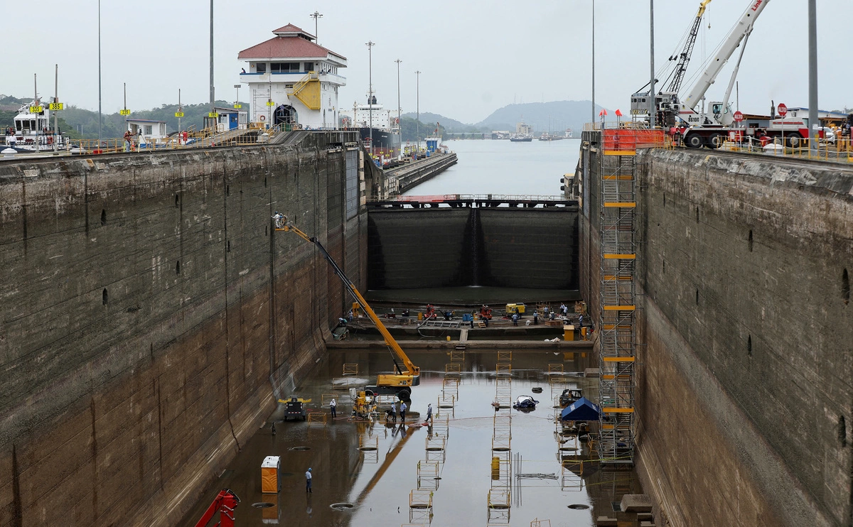 Aris Martinez / Reuters