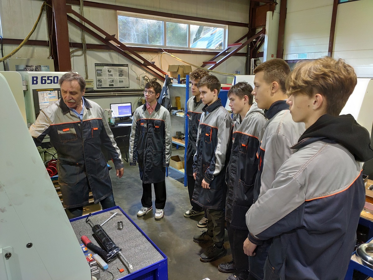 В Вологде начнут обучать производству роботов