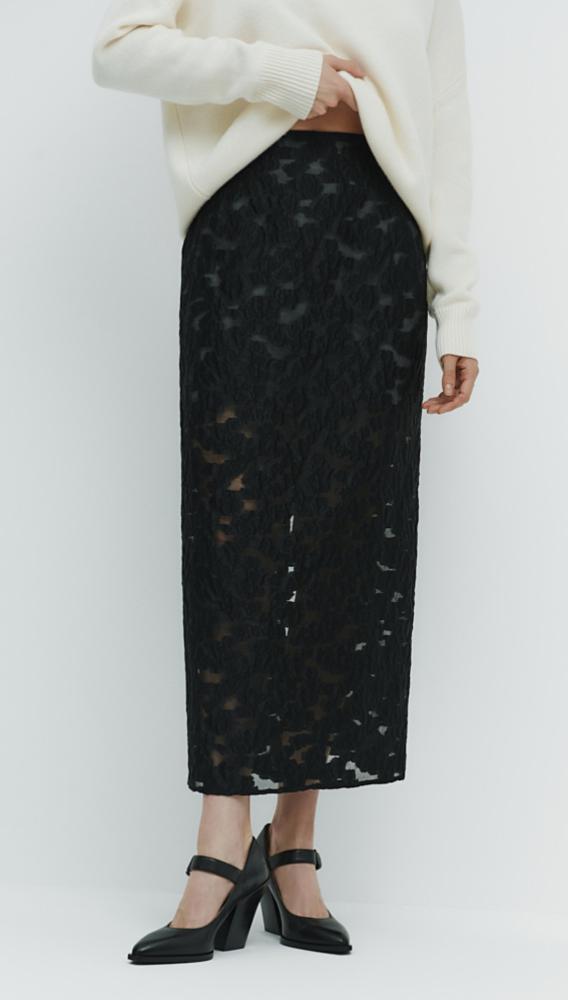 Юбка из фактурной ткани, Daisyknit, 11 890 руб. (daisyknit.ru)