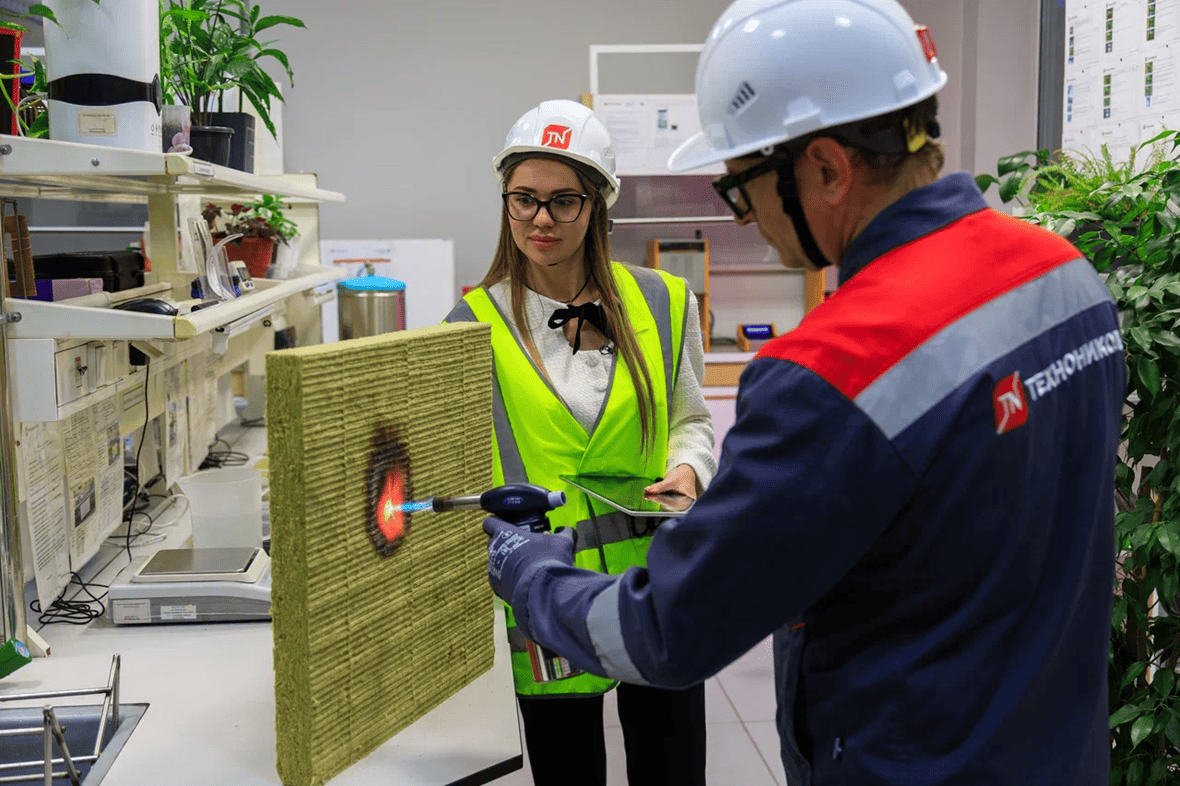 Каменная вата занимает более 50% рынка изоляции в России, а &laquo;Технониколь&raquo; является одним из трех крупнейших производителей продукции в стране.

Теплоизоляционные материалы, произведенные на &laquo;Заводе Техно&raquo;, использовались при строительстве стадионов &laquo;Ростов Арена&raquo; и &laquo;Волгоград Арена&raquo;, аэропортов Ростова-на-Дону, Анапы и Нальчика, а также объектов АЭС в Волгодонске.