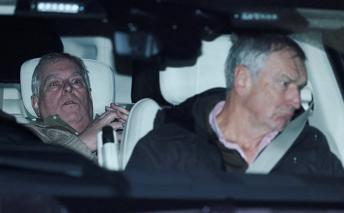 Phil Noble / Reuters