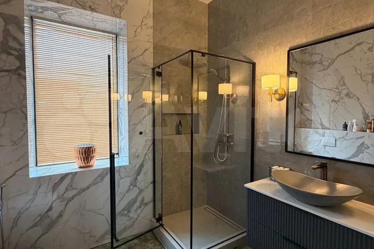 Как выглядят самые дорогие продающиеся в мегаполисах России дома