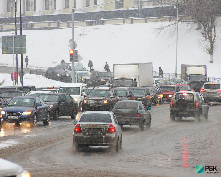 Снег на голову: как 10-балльные пробки ударили по бизнесу Казани