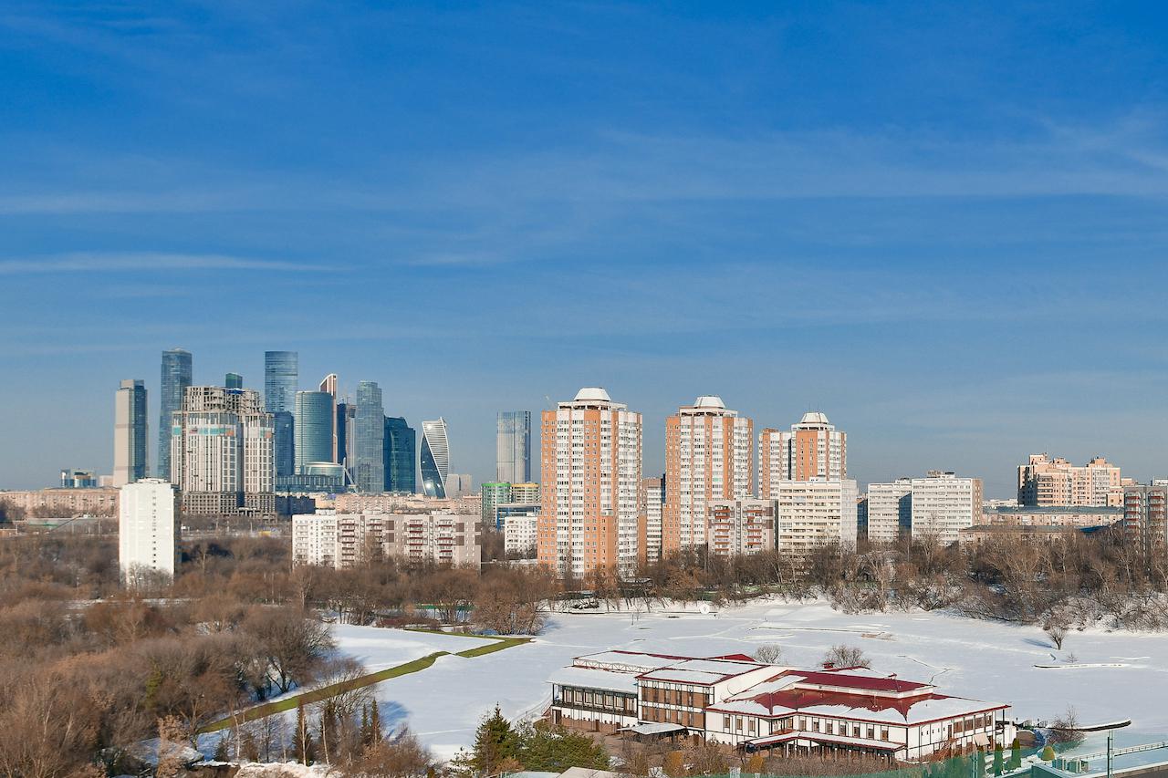 Из окон квартир открывается панорамный вид на реку Сетунь, Парк Победы на Поклонной горе, &laquo;Москва-Сити&raquo;.&nbsp;