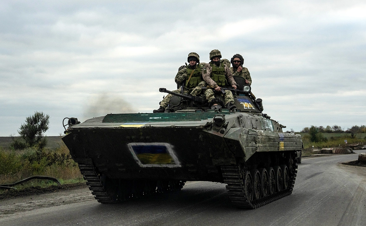 Carl Court / Getty Images