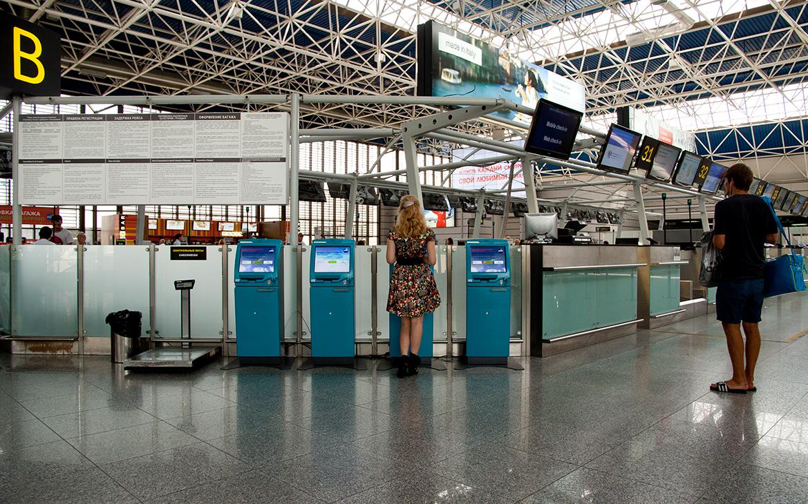 Аэропорты попросили Минтранс не запрещать вход в терминалы без билетов