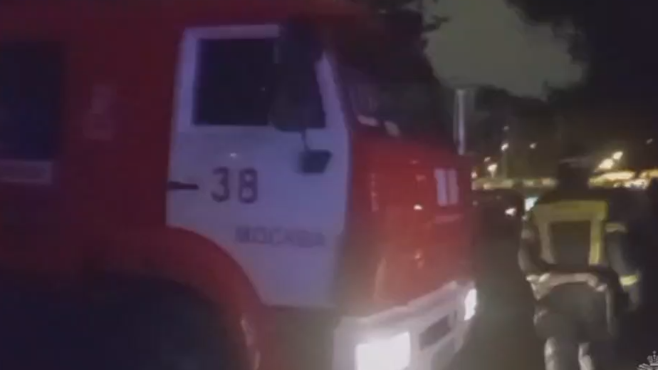 Число погибших при пожаре на юго-западе Москвы выросло до трех — РБК