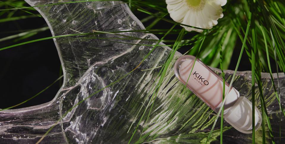 Инсталляция студии Fresh.Glass для KIKO Milano