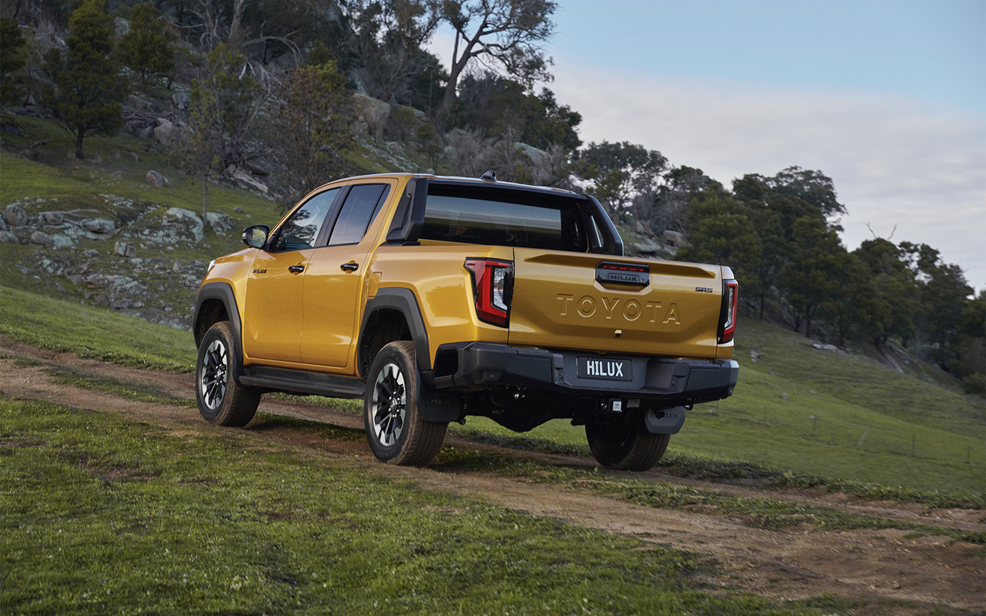 В обозримом будущем Toyota обещает перевести&nbsp;Hilux на водород. Японцы давно экспериментируют с альтернативными видами топлива для своих машин