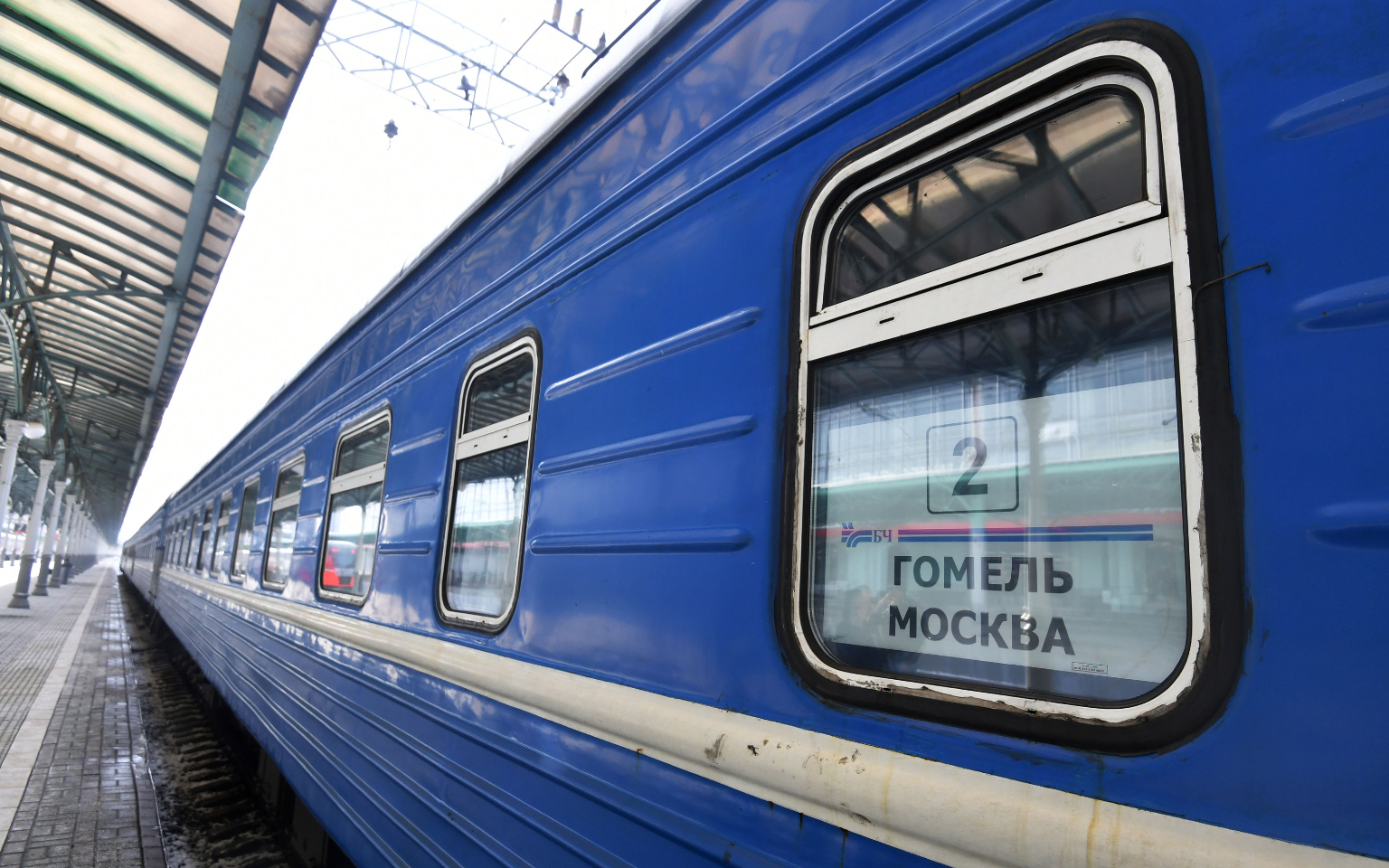 Белоруссия сообщила об отмене большинства поездов в Москву и Петербург