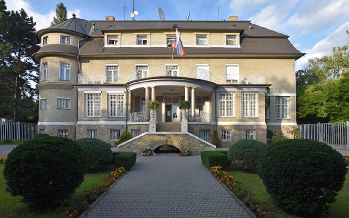 Чехия потребует от России плату за аренду земли под консульством