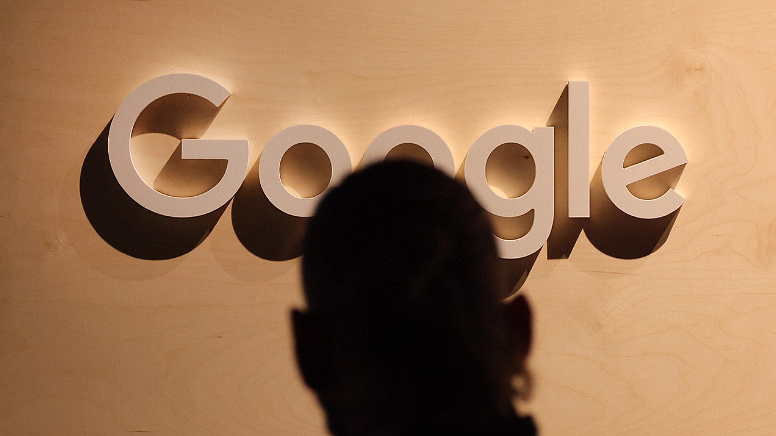 Google внедрила в поисковую систему аналог ChatGPT на основе ИИ