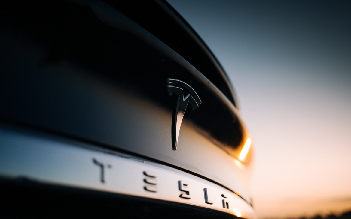 Стоимость Tesla впервые в истории достигла $1 трлн | РБК Инвестиции