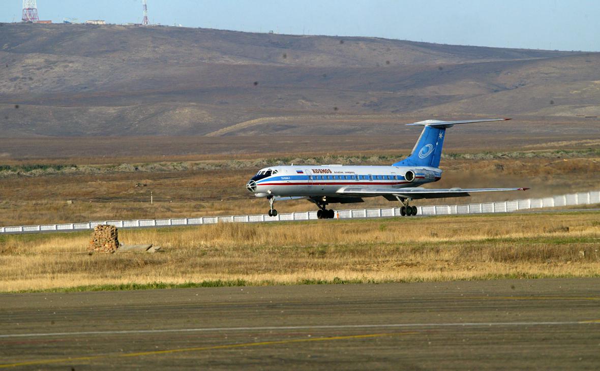 Самолет Ту-134 авиакомпании &laquo;Космос&raquo;