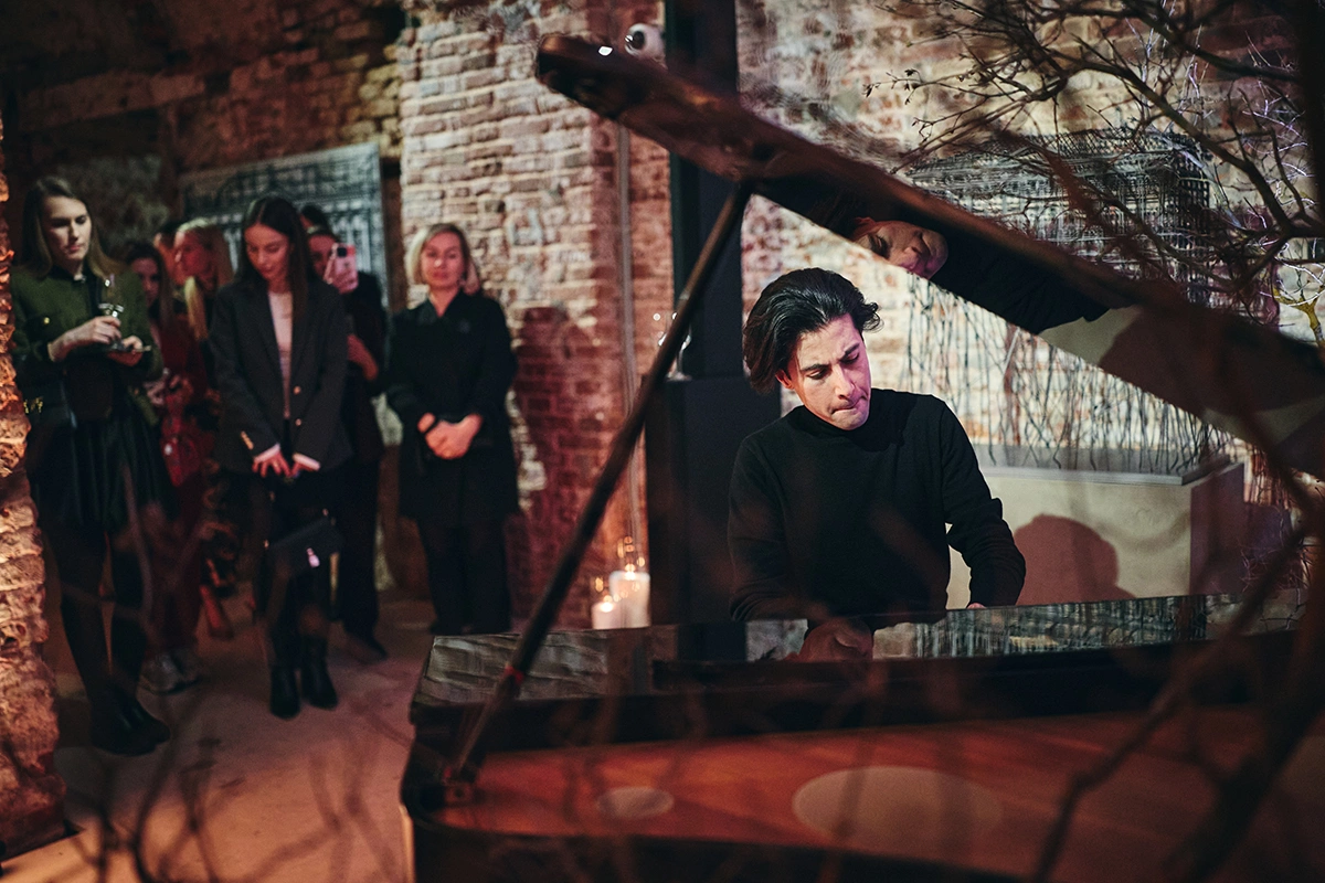 В исторической усадьбе Демидова на Новой Басманной состоялся винный вечер РБК, приуроченный к винному салону «Время вина: weekend» и фестивалю российских вин в ресторанах Владимира Перельмана