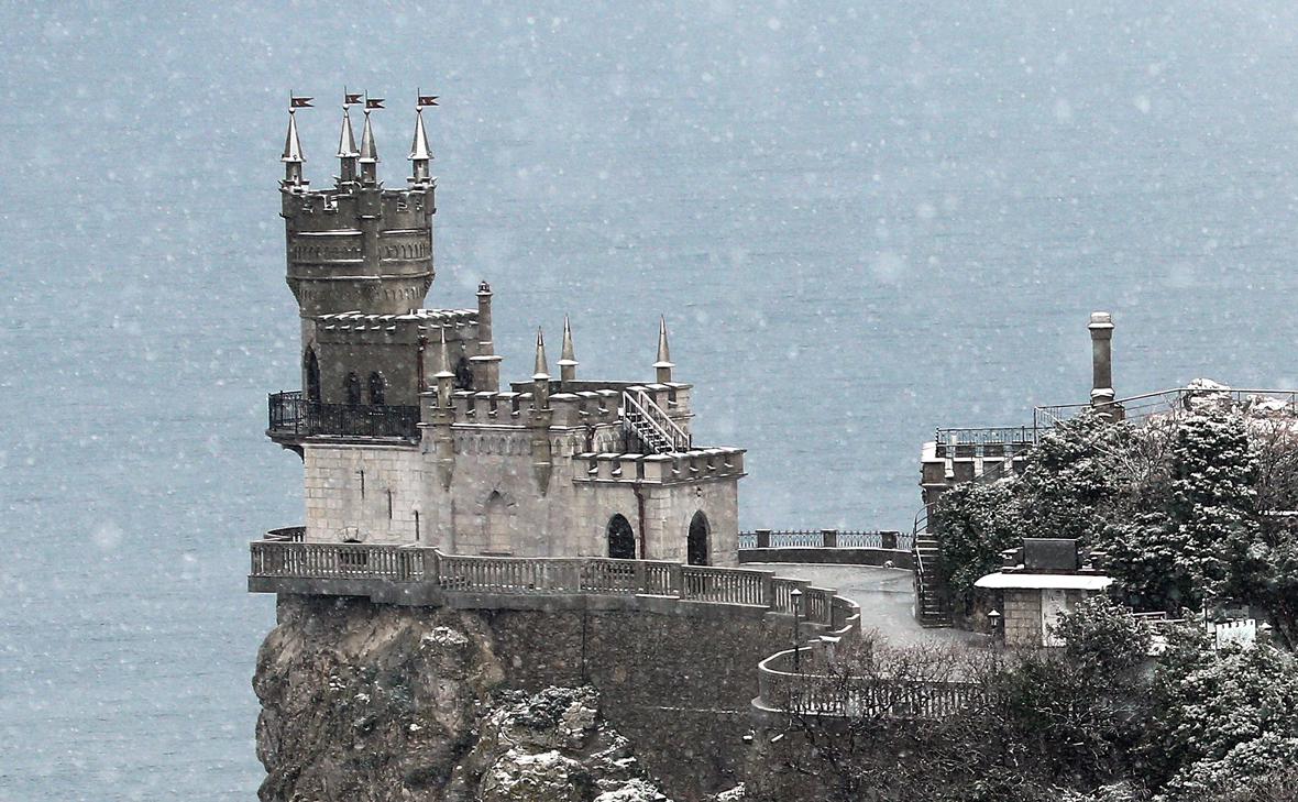 Вид на архитектурный комплекс &laquo;Ласточкино гнездо&raquo;