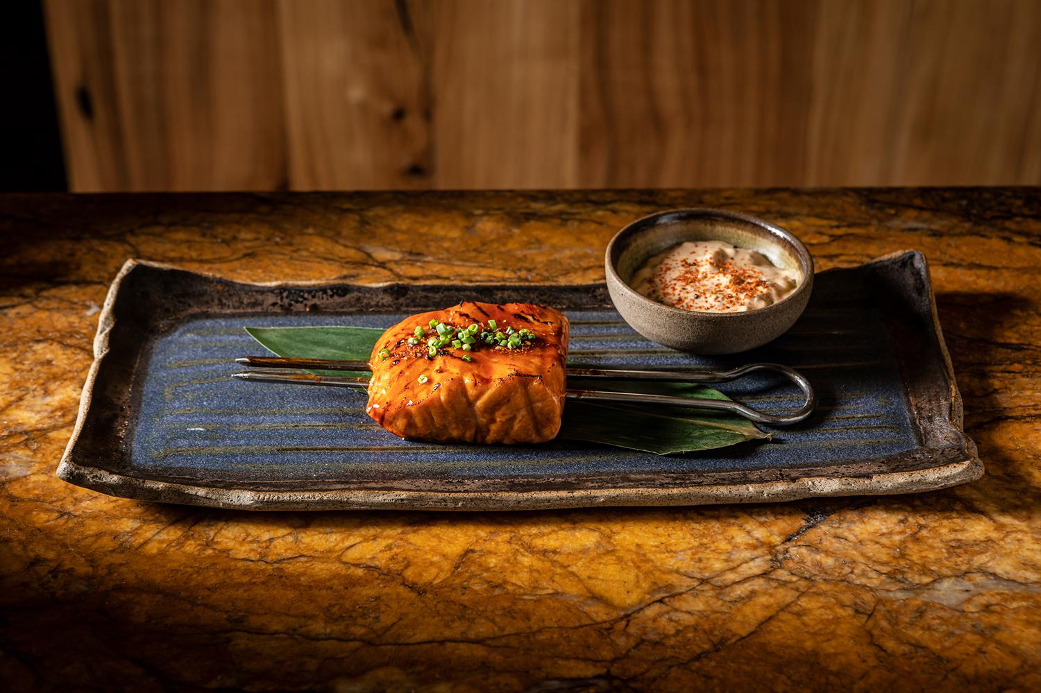 Лосось терияки с соусом тартар в Kitana Asia Grill
