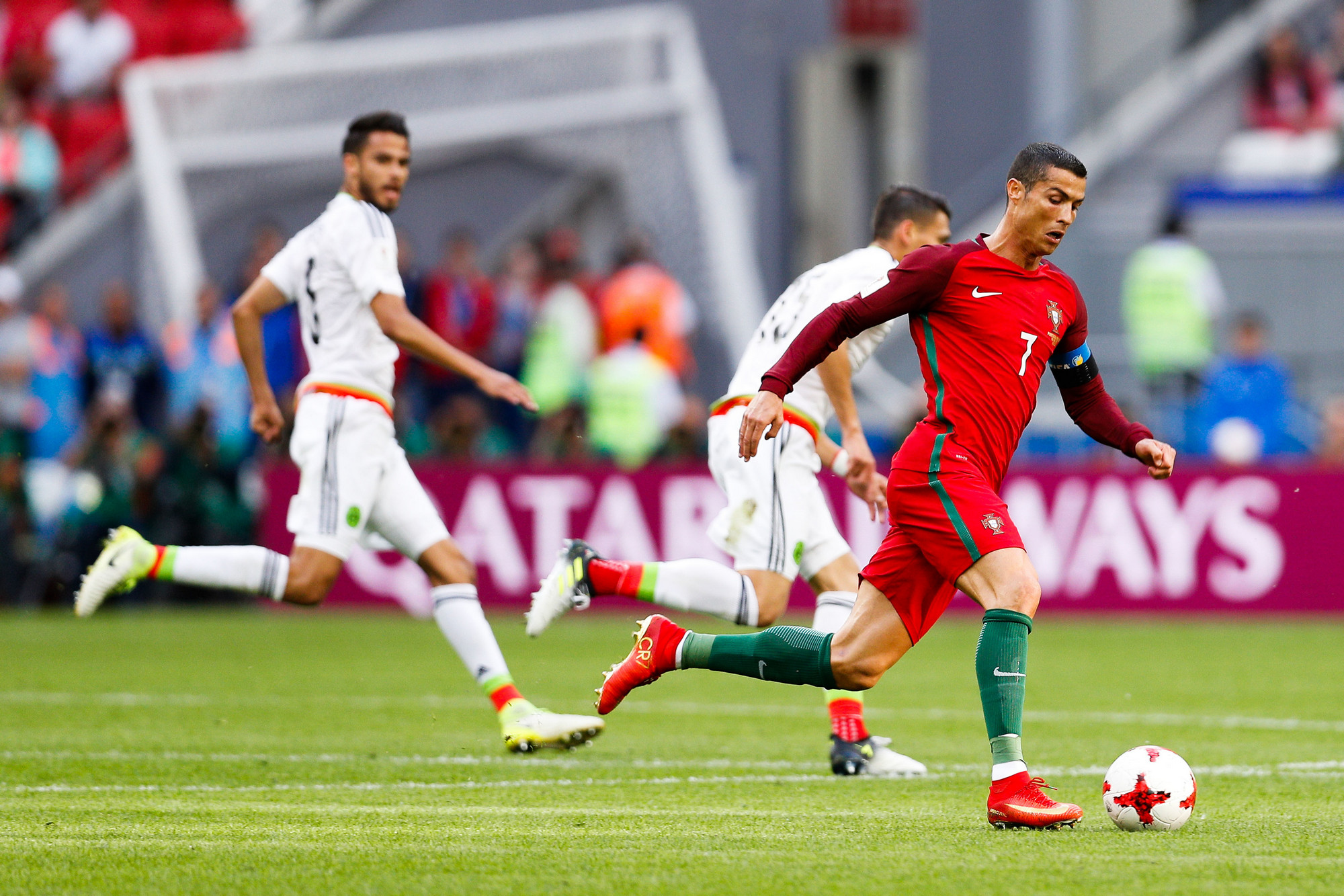 В матче против Мексики, первом для Португалии на турнире, Роналду сделал голевой пас