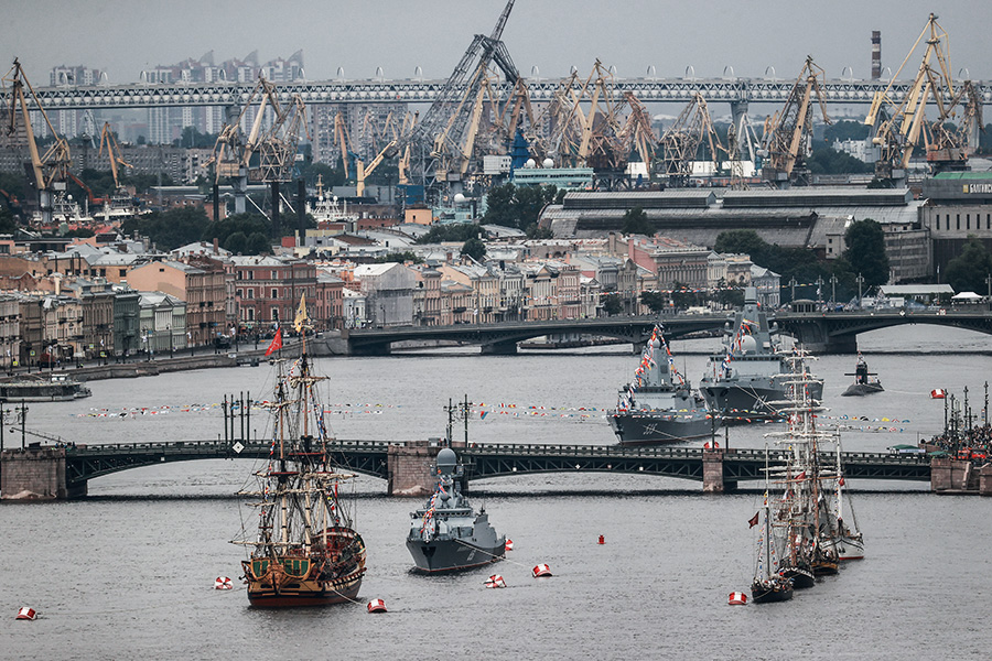 Главный военно-морской парад в честь Дня Военно-морского флота России в&nbsp;Санкт-Петербурге