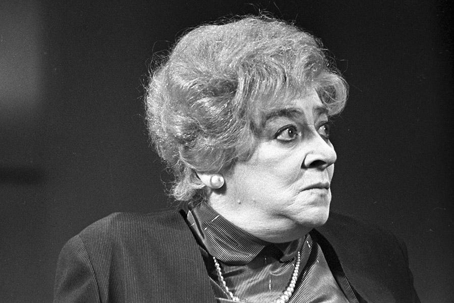 Фаина Раневская в спектакле «Странная миссис Сэвидж», 1966 год