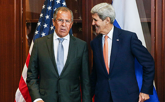 Глава МИД России Сергей Лавров и&nbsp;госсекретарь США Джон Керри (слева направо)