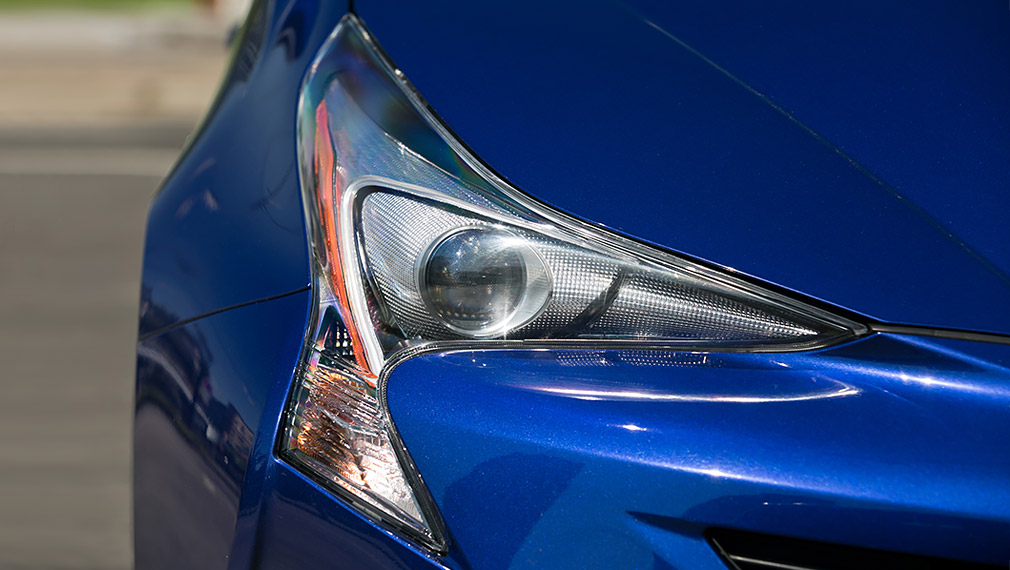 Школа экономии: Toyota Prius против дизельного VW Passat