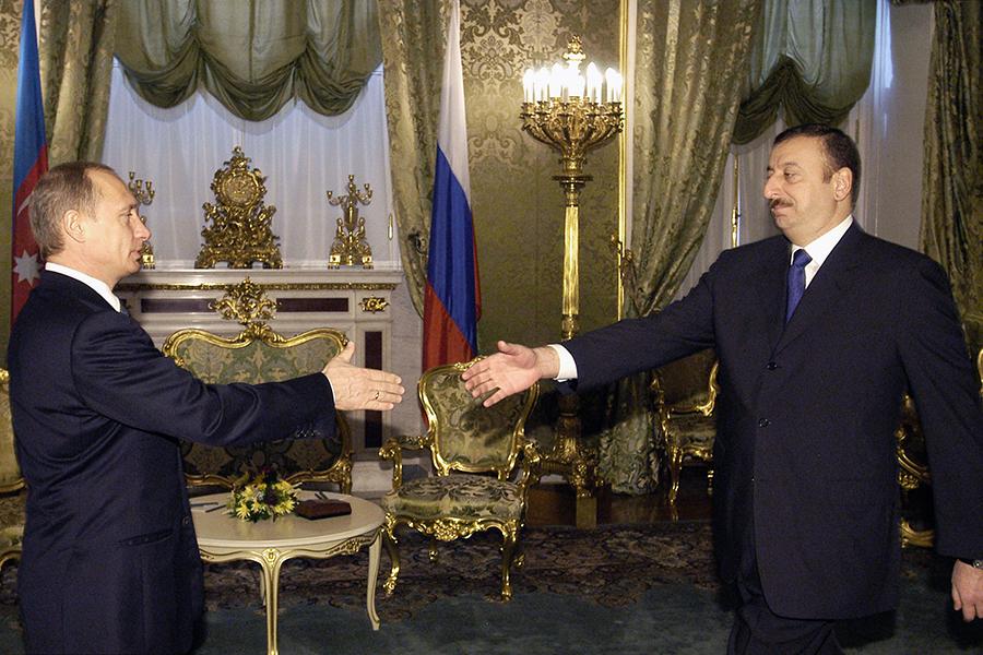 Владимир Путин и Ильхам Алиев, 2004 год