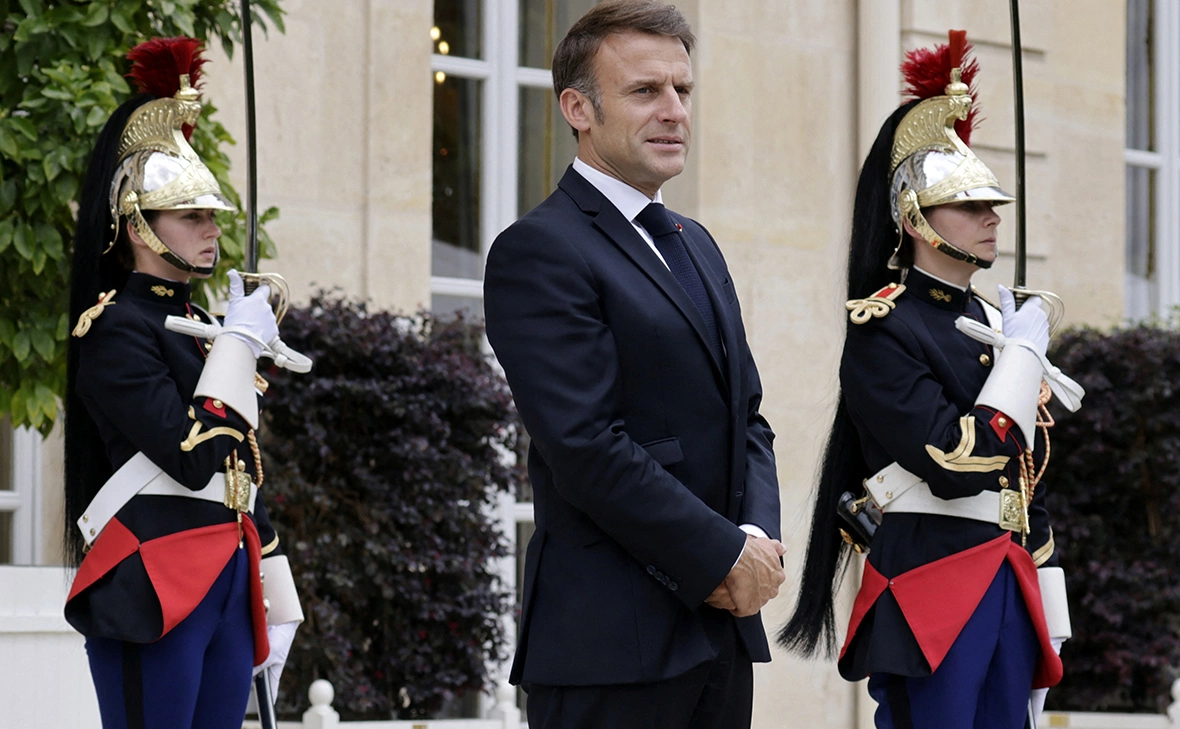 Andre Pain / Reuters