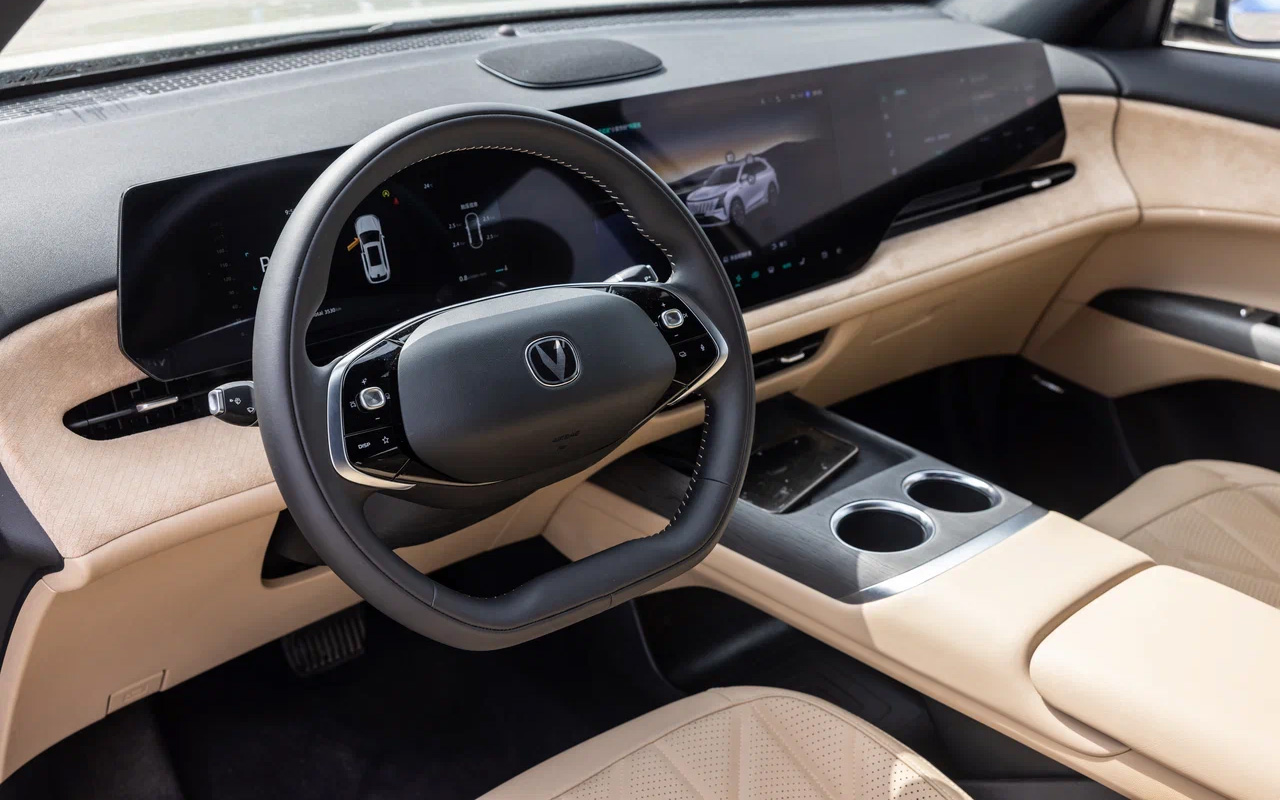 
            Четвертый пошел. Тест кроссовера Changan CS75 Plus нового поколения
        