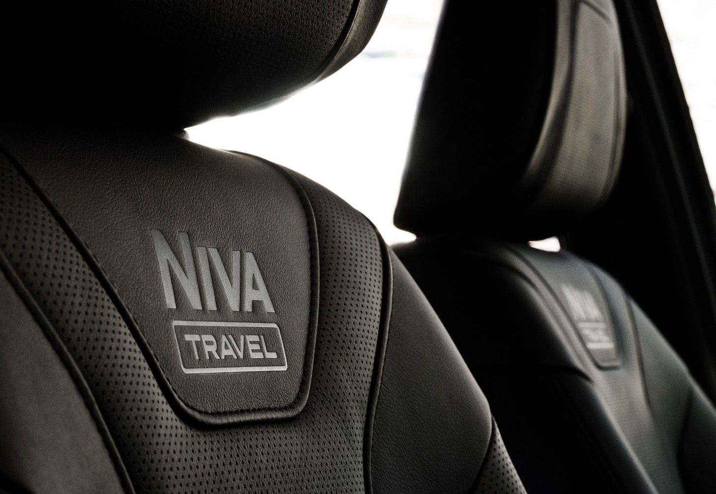 Lada Niva Travel
